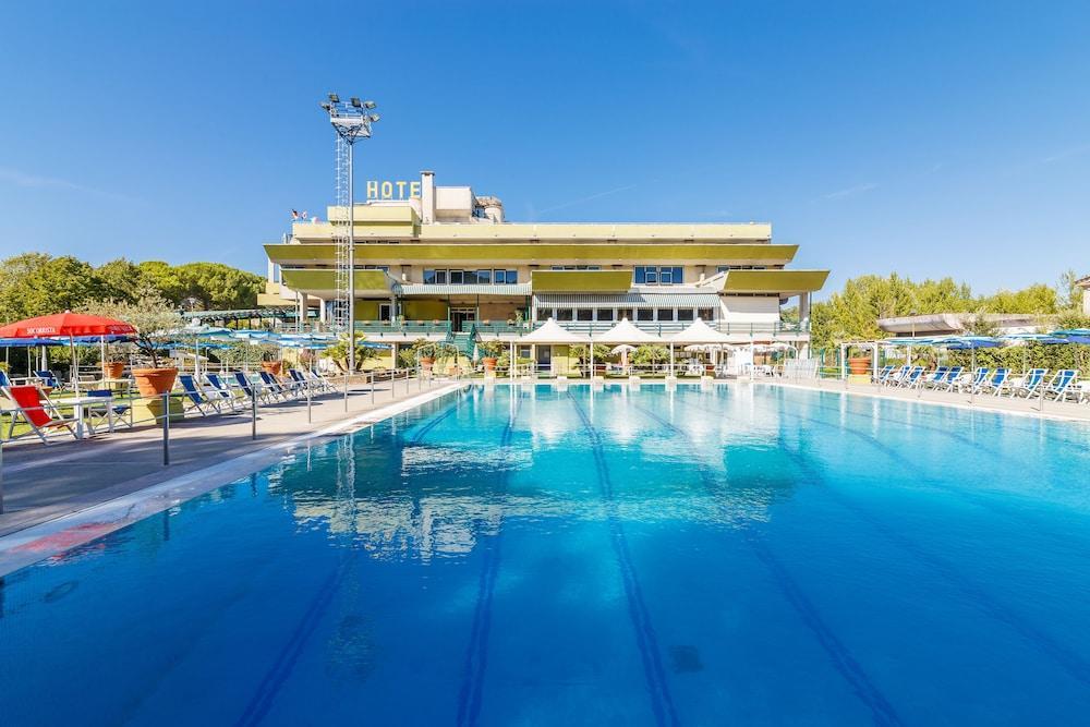 Hotel Country Club Capannori Exterior photo