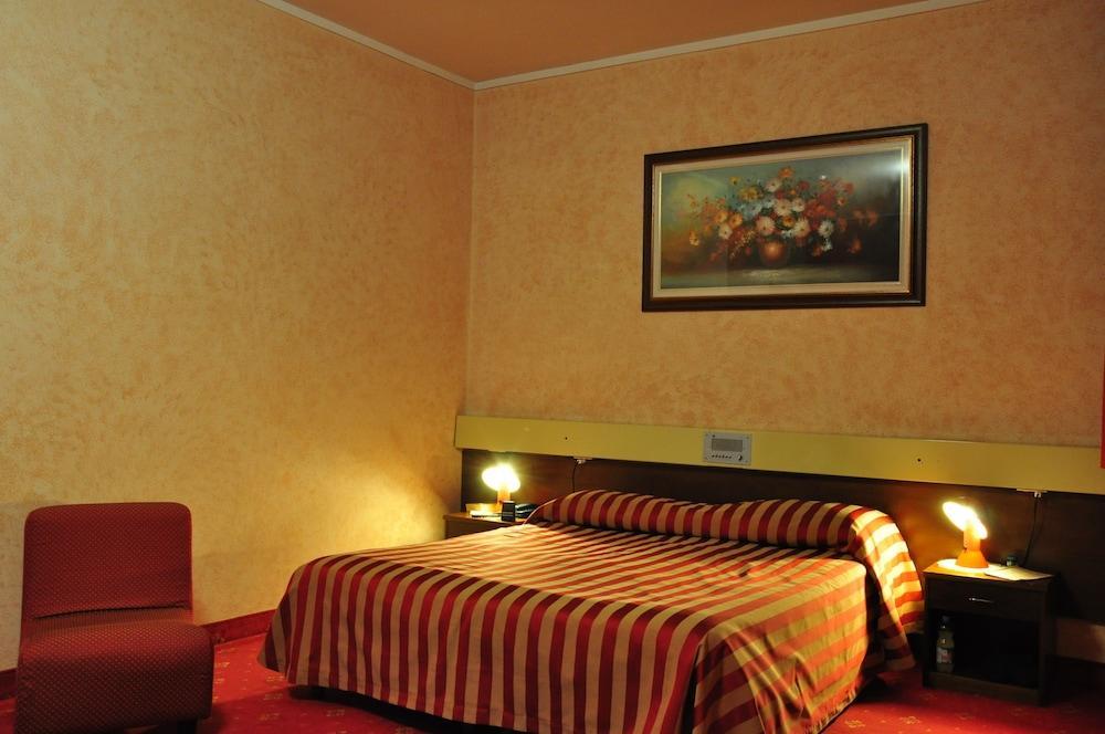 Hotel Country Club Capannori Exterior photo
