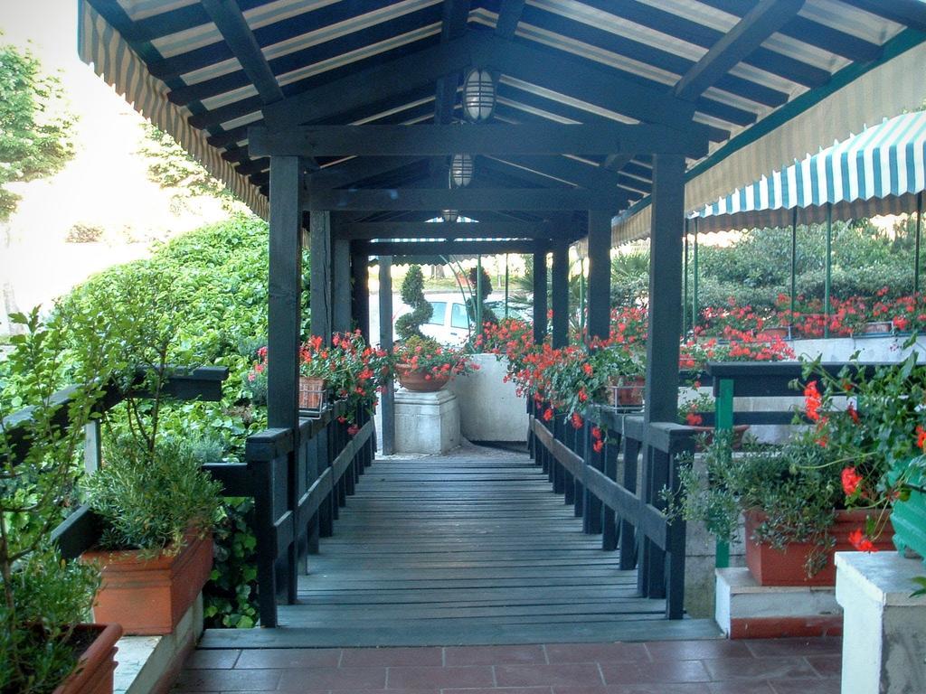 Hotel Country Club Capannori Exterior photo