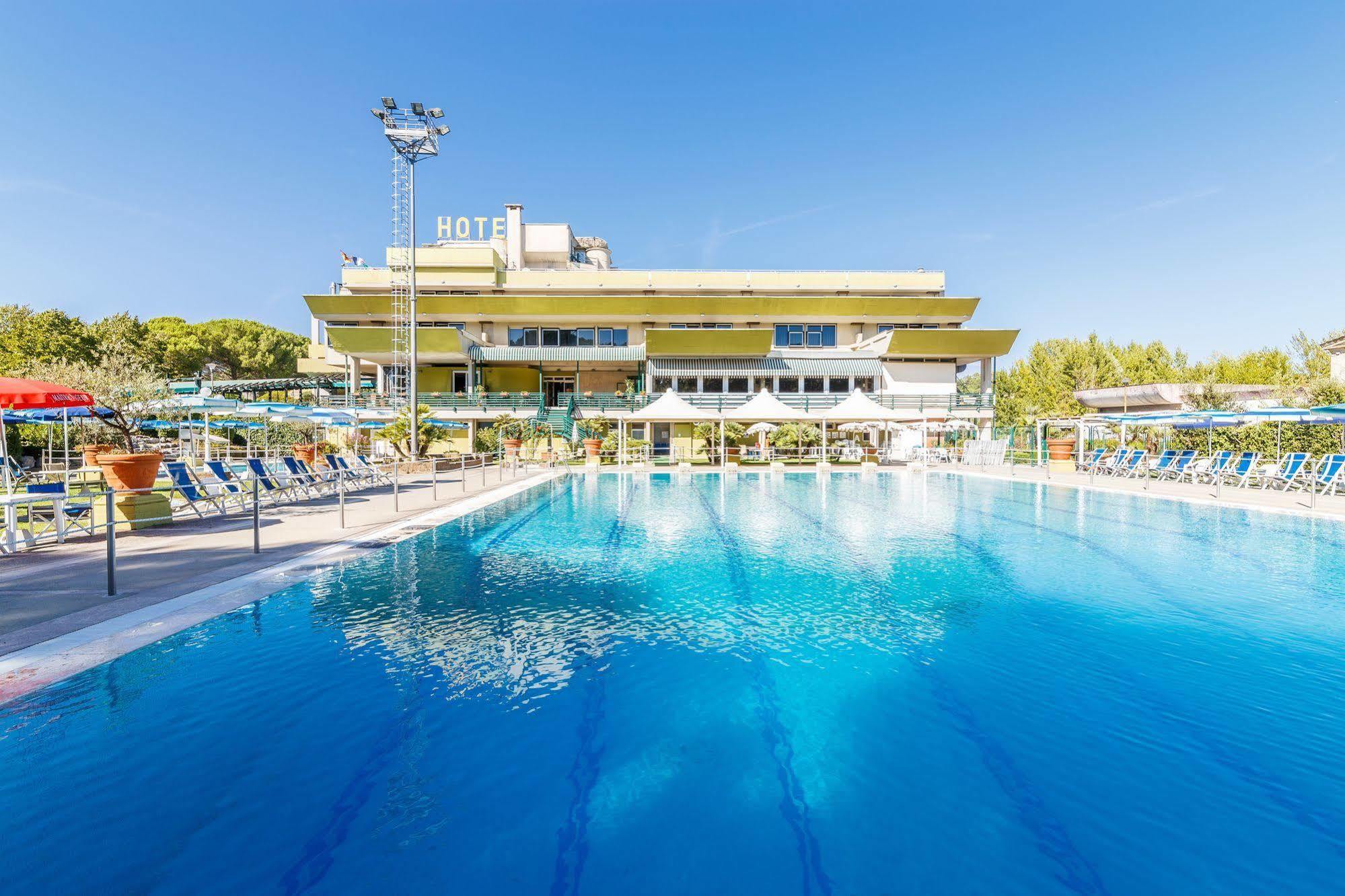 Hotel Country Club Capannori Exterior photo